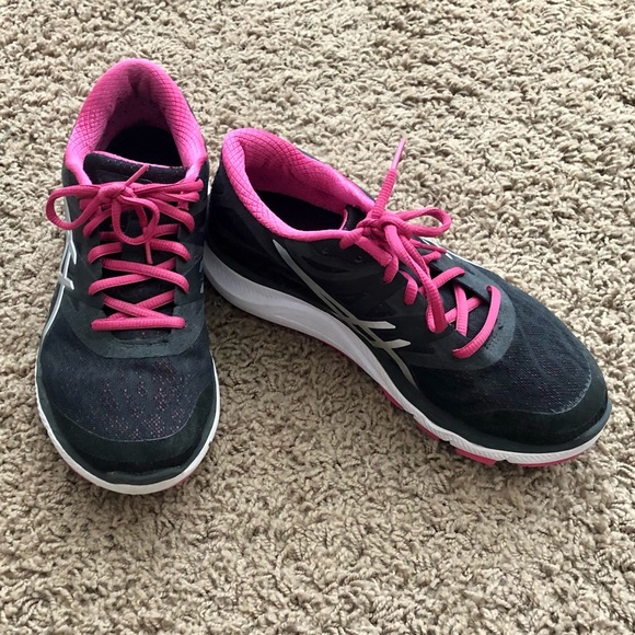 ASICS Women's 33-M Running Shoe - Picture 10 of 12